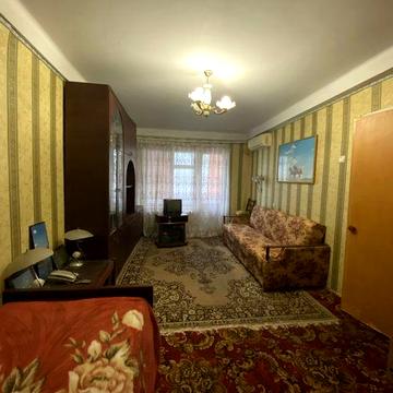 Продам 1ю квартиру.  Героев 93й бригады