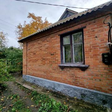 Вороніна, добротний, окремий будинок з літньою кухнею, в гарному район