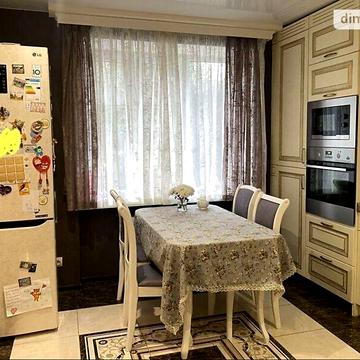 Довгострокова оренда 3к Квартира Свободи вулиця