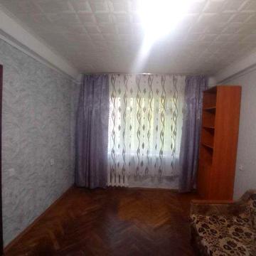 Власник Продам 2 кімнатну квартиру вул. Єреванская 14 Б