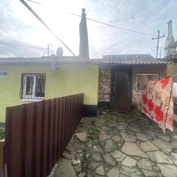 Продам будинок  48м2 в самому тихому районі міста. Без комісії.