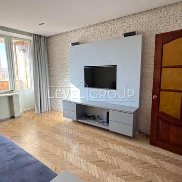 Продаж 3-кімнатної квартири, вул. Новодарницька, 15/1