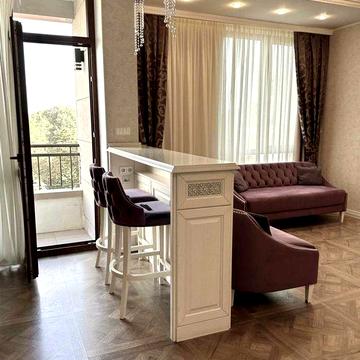 Продам 2 к квартиру//Французский бульвар//85 кв.м. ЖК Ясная поляна