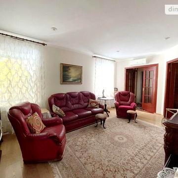 Продаж 5к Дім Академіка Рильського вулиця