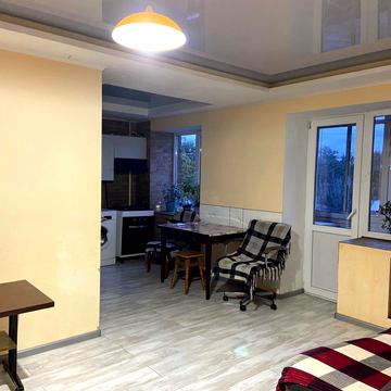 Оборонна вул., 2