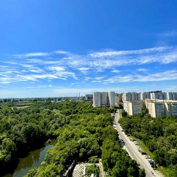 Кадетський Гай вул., 8