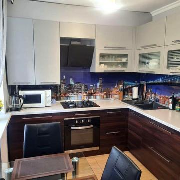 Продам отличную 3х комнатную квартиру в центре.Большая морская.