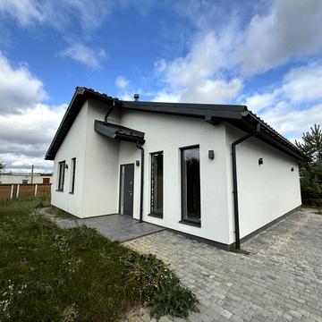 Продам будинок 7 соток! Бобриця! Сосни на території!