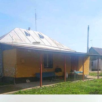Продам будинок з землею с. Обичів Чернігівська область, Прилуцький р-н