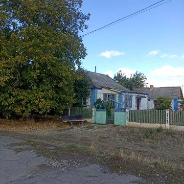 Будинок 25 км від м.Кривий Ріг, селище «Вільне», Апостольський район.