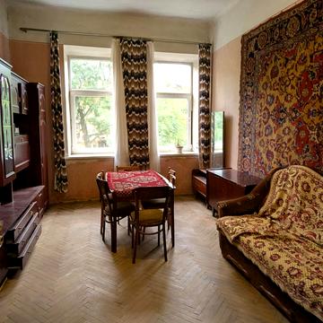 Жовківська вул. (Декабристів), 7