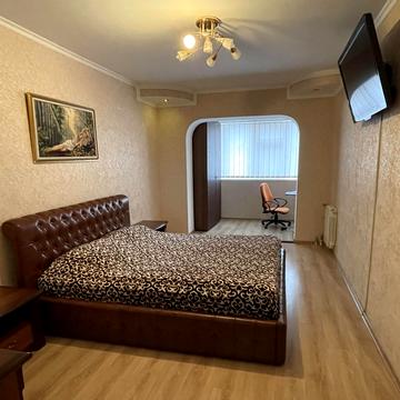 Володимира Українця вул., 36
