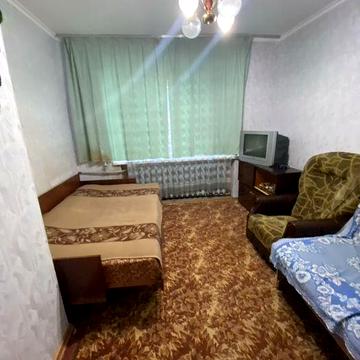 Однокімнатна квартира на Роменській