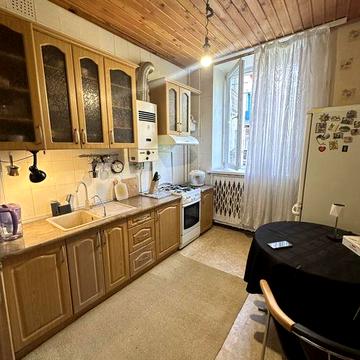 Продается 2-к квартира пр. Центральный -Защитников ( Декабристов)