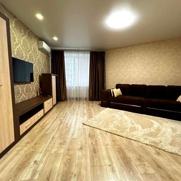 Панаса Мирного вул., 1