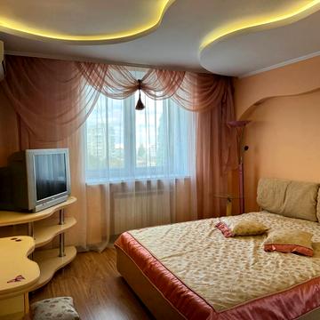 Інститутська вул., 15/1