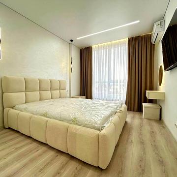 Євгена Коновальця вул., 37