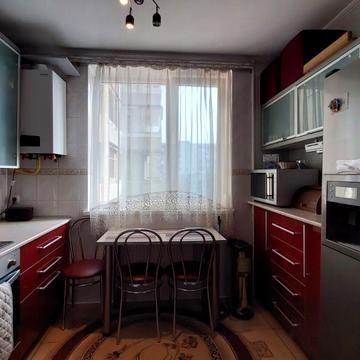 Василя Стуса вул., 11а