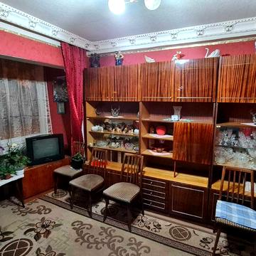 Мілютенка вул., 28