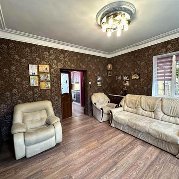 Будинок в Центрі з видом на Мільон