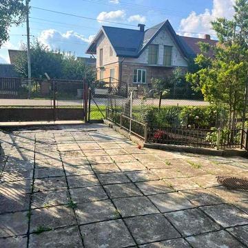 Продаж пів особняку в м.Винниках