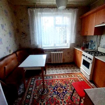 Здається в оренду двокімнатна квартира в районі Креса