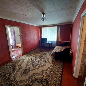 Продам 2х Кімнатну Квартиру в центрі міста Кобеляки