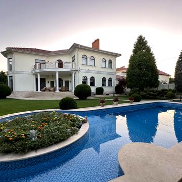 Львівська вул.