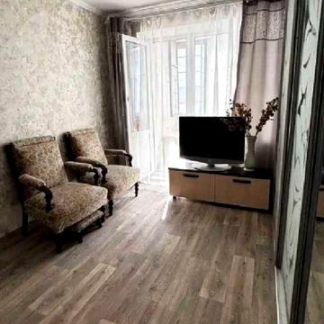 2 кім з КОСМЕТИКОЮ в багатоповерхівці ЛІВОБЕРЕЖНИЙ 3 (717769)