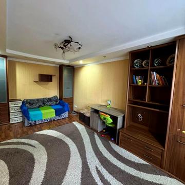 Львівське шосе, 8