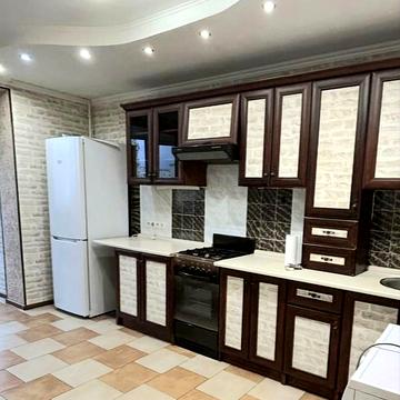 Миру вул., 36