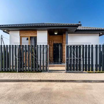 вул. Світанкова