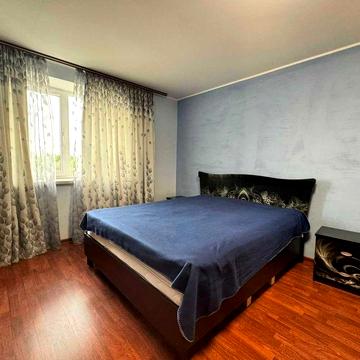 здаю три кімнатну квартиру від власника,