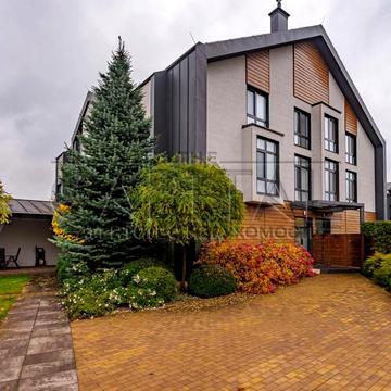 Лютнева вул., 58