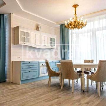 Центральна вул.