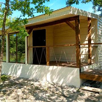 Дачний будинок(утеплений)+5 сотих землі, передмістя Івано-Франківська.