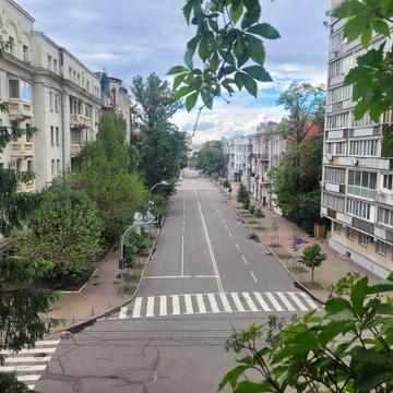 Шовковична, урядовий квартал, від властника