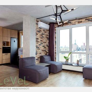 Валерія Лобановського просп. (Червонозоряний), 15/7