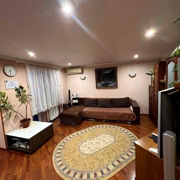 БЕЗ КОМІСІЇ Продаж 3 кімнатної квартири разом з мансардою, район Новий