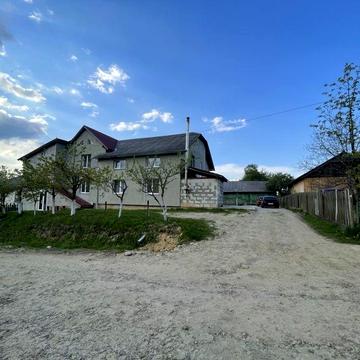 Продаж будинку з бізнесом