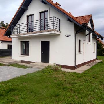 Кленова, 4