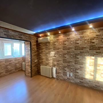 Будівельників вул., 27