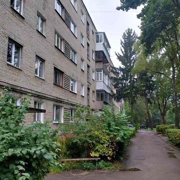 Дністерська вул., 12