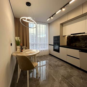 Юліана Пелеша вул., 2