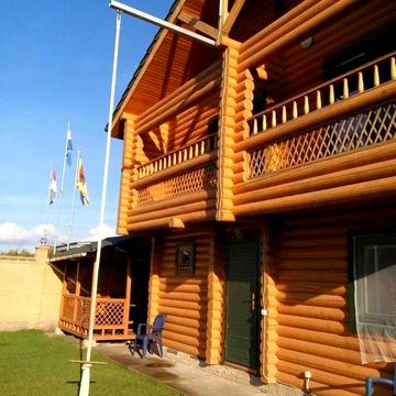 Оренда будинку біля річки власник