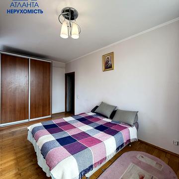 Державності вул., 39а