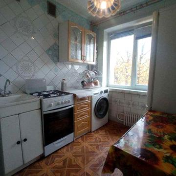 Продам двокімнатну квартиру на Салтівці (533м/р)