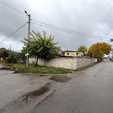 Мельниченка, 37А