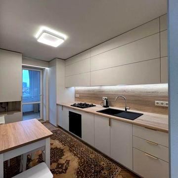 Оренда просторої 3 км квартири в спальному районі міста