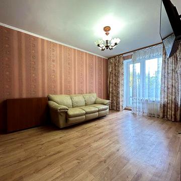Трикімнатна квартира на Леваневців. З меблями та технікою